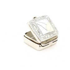 Quadratische Dose Handarbeit